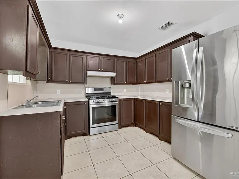 6703 S Oro Ln — Photo 10