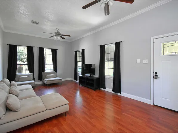 504 Green St, Baytown, TX 77520