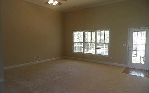 2nd image of 201 Lakeport Rd
