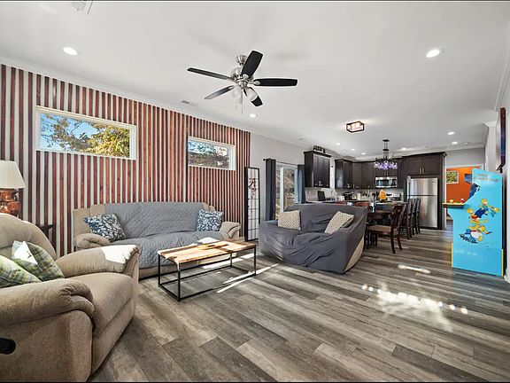 4th image of 707 E Mercury Blvd #B