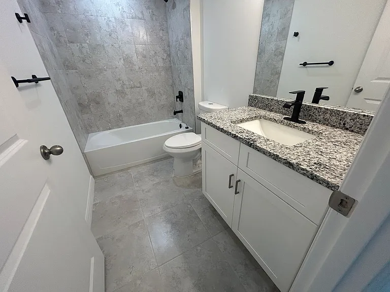 2825 NW 25th Ln — Photo 24