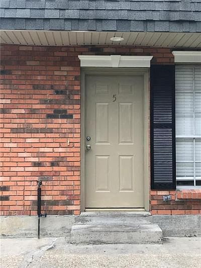 1st image of 1350 Park Dr