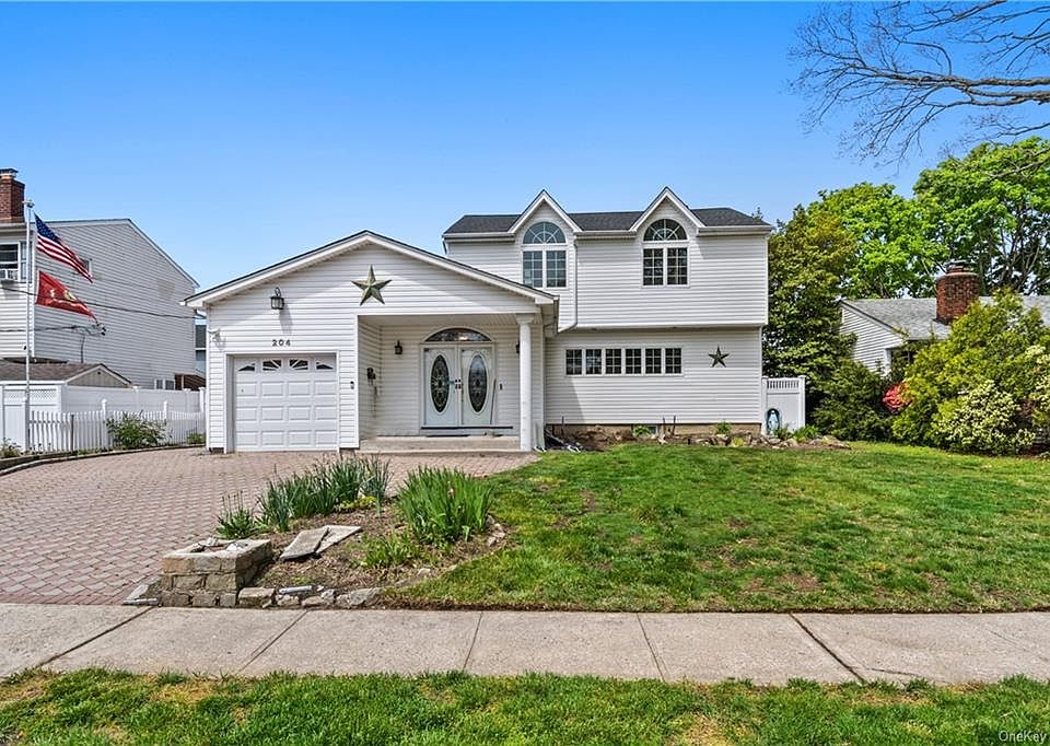 204 Broadway, Massapequa Park, NY 11762 MLS H6186462 Zillow