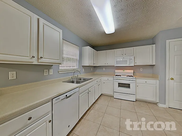 2957 Jenkins Dr — Photo 20