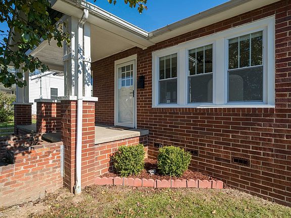3rd image of 1117 Fairview Ave