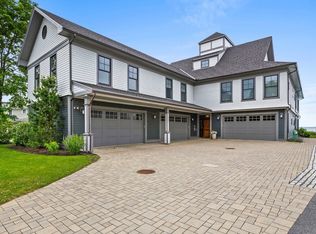 271 Humphrey St #3, Swampscott, MA 01907