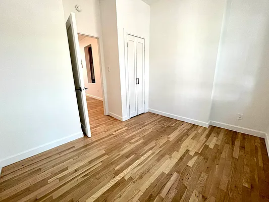 Rented by J PRESTON AND ASSOCIATES INC | media 14