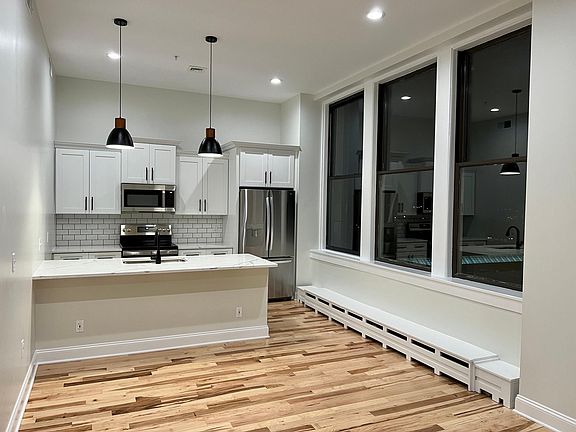 3rd image of 409 Lackawanna Ave APT 805