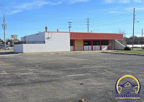 2nd image of 250 SE 29th St