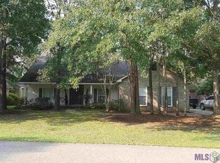 13889 Oakley Ln, Saint Francisville, LA 70775