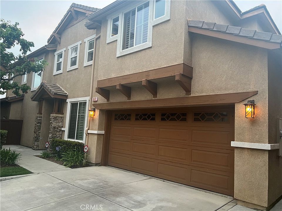 1st image of 3677 W Chapman Ln