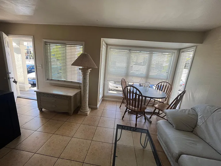 5809 Lindo Paseo #1-room B — Photo 10