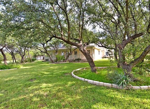 2nd image of 3900 Verde Knoll Dr
