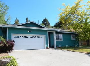 807 NE Hillside Ct, Prineville, OR 97754