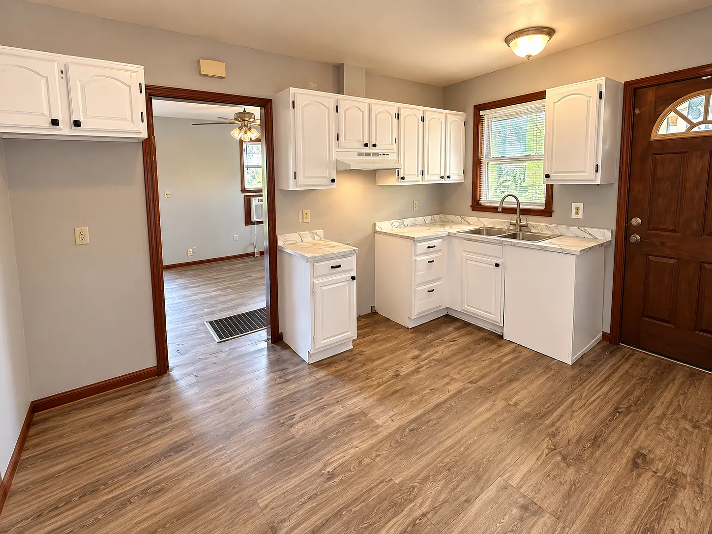 1 bed, 750 sqft, $850 — Photo 3