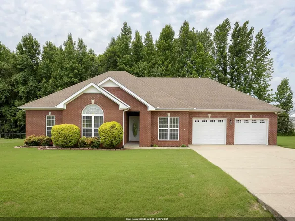 114 Villagewood Dr, Killen, AL 35645