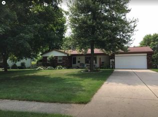 5128 Bernice Dr, Almont, MI