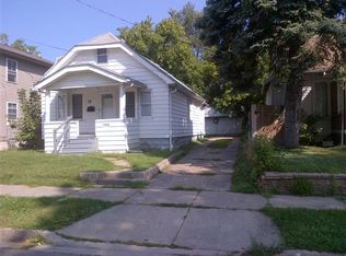 78 Forest St, Pontiac, MI 48342