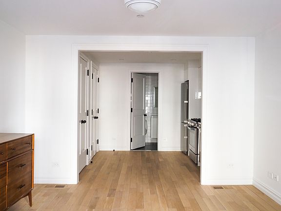 4th image of 506 8th St #1