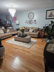 115-69 203 Street, Saint Albans, NY, 11412