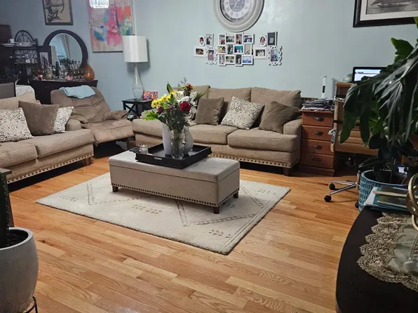 115-69 203 Street, Saint Albans, NY 11412