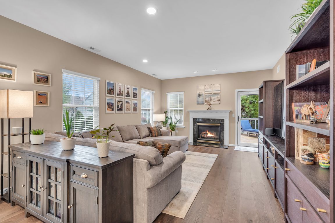 next background image