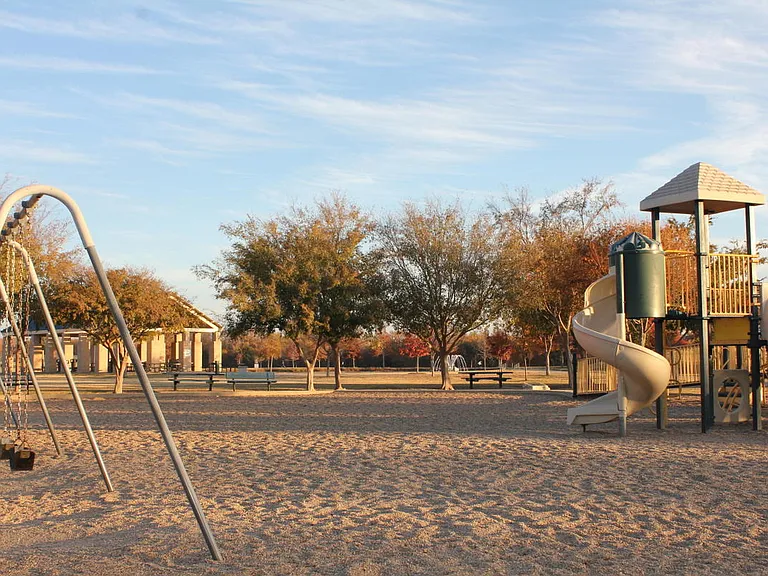8445 Grand Canyon Dr — Photo 13