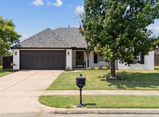 12524 S Date Pl, Jenks, OK 74037