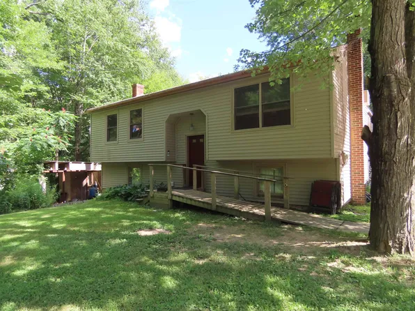 153 Mountain Road, Epsom, NH 03234