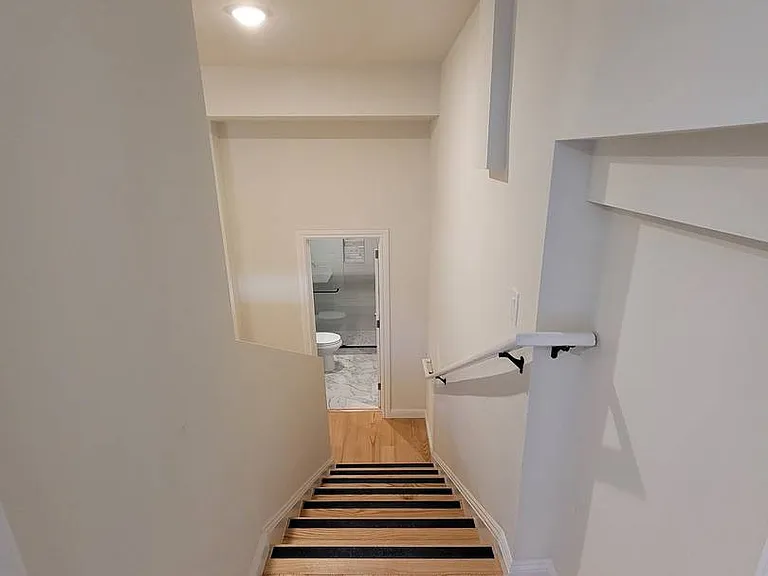 411 Fairmount Avenue — Photo 43