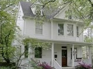 555 N Clay Ave, Saint Louis, MO 63122
