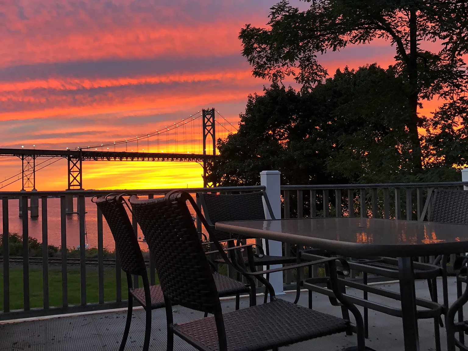 1 bed, 1250 sqft, $2,500 — Photo 3