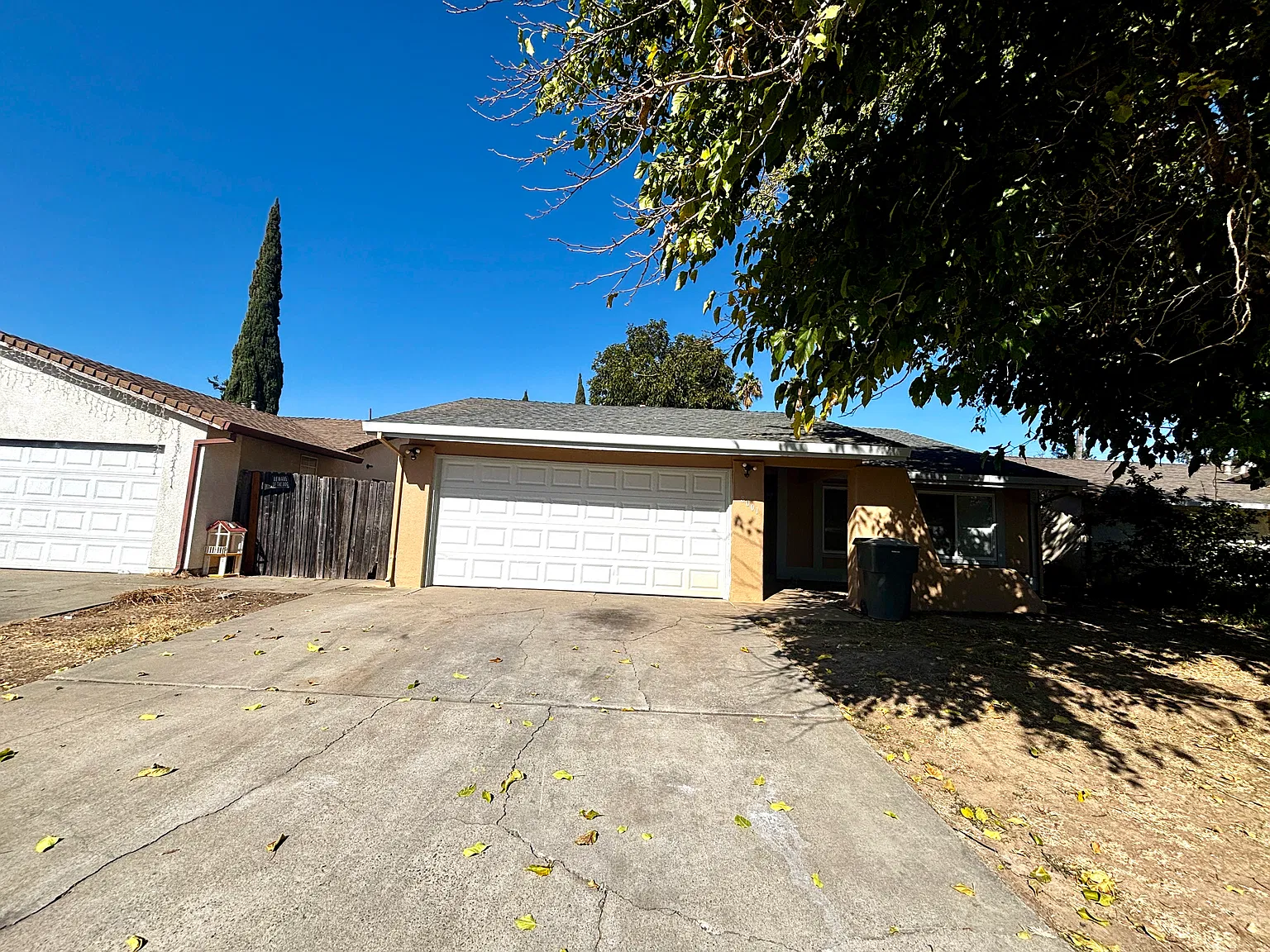 4 bed, 1430 sqft, $2,200 — Photo 1
