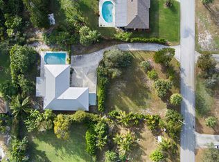 9292 SE Duncan St, Hobe Sound, FL 33455