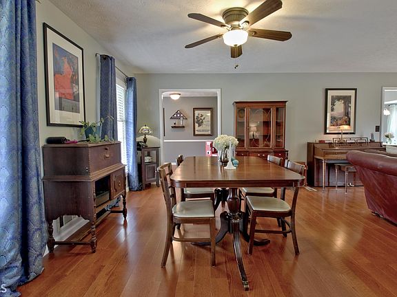 4th image of 3017 Carol Dr