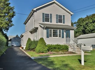 27 Montville Ave, Montville, NJ 07045