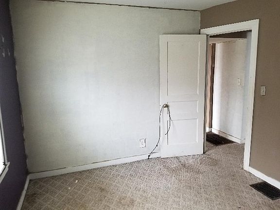 5th image of 507 Nead Ln