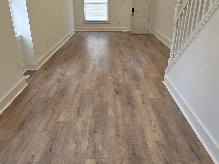 801 N Port St — Photo 4