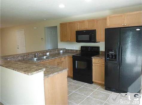 3rd image of 7103 Paso Robles Blvd