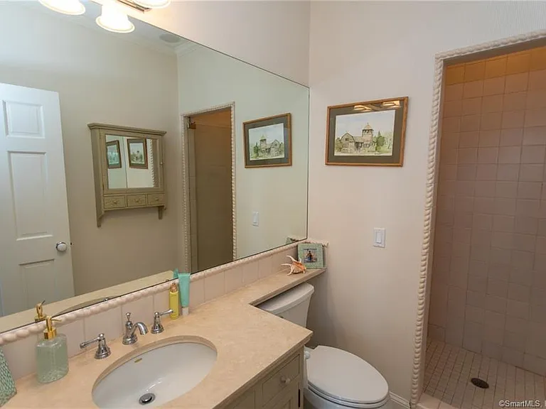 3 Wilson Ave — Photo 24
