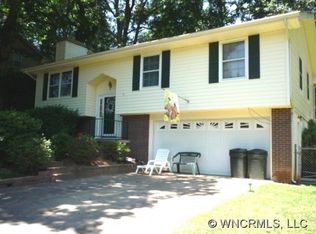 9 Woodfield Rd, Arden, NC 28704