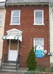 1934 Capitol Ave NE photo 1