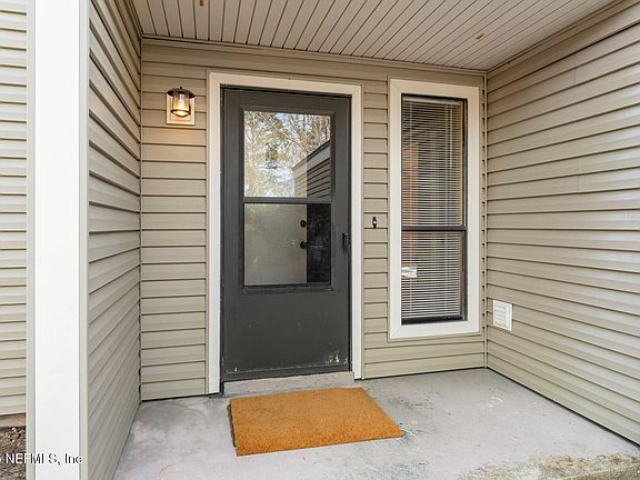 5th image of 10176 SUMMER PINES Court