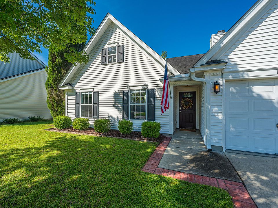 1st image of 110 Rockdale Ln