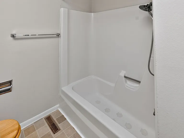 3439 SE 20th St — Photo 13