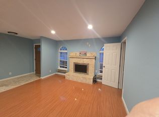 1075 Warburton Ave, Santa Clara, CA 95050