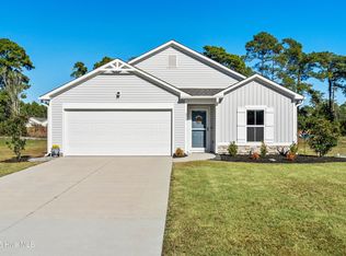 871 Pine Needles Rd, Southport, NC 28461
