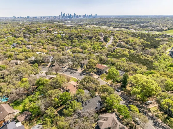 2100 Apricot Glen Dr, Austin, TX 78746
