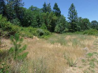 332 N Sawyer Ave, Cave Junction, OR