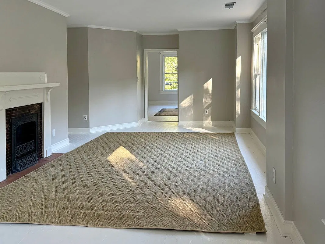 2 bed, 1.0 bath, 1200 sqft, $2,200 — Photo 1
